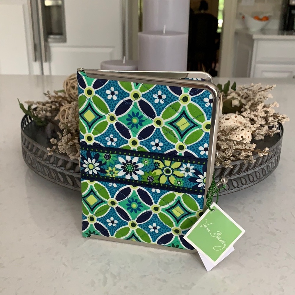 Vera Bradley Hugs and Kisses Photo Holder NWT